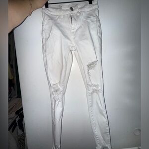 American Eagle Outfitters White Ripped Skinny Jeans